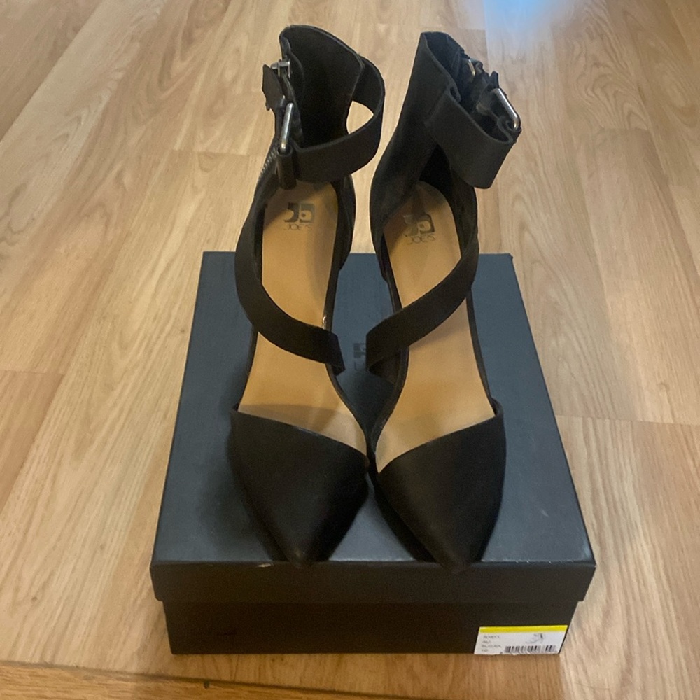 Authentic Joe’s 3 inch heels black
